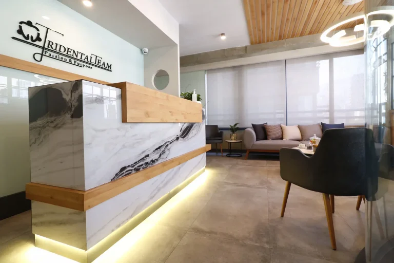 دکتر دندانپزشک در تهران