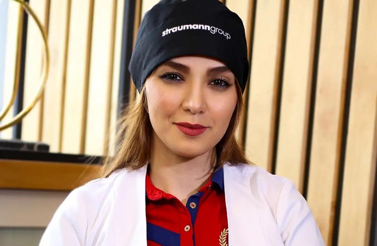 دکتر هانیه حقیقی دندانپزشک زیبایی در تهران